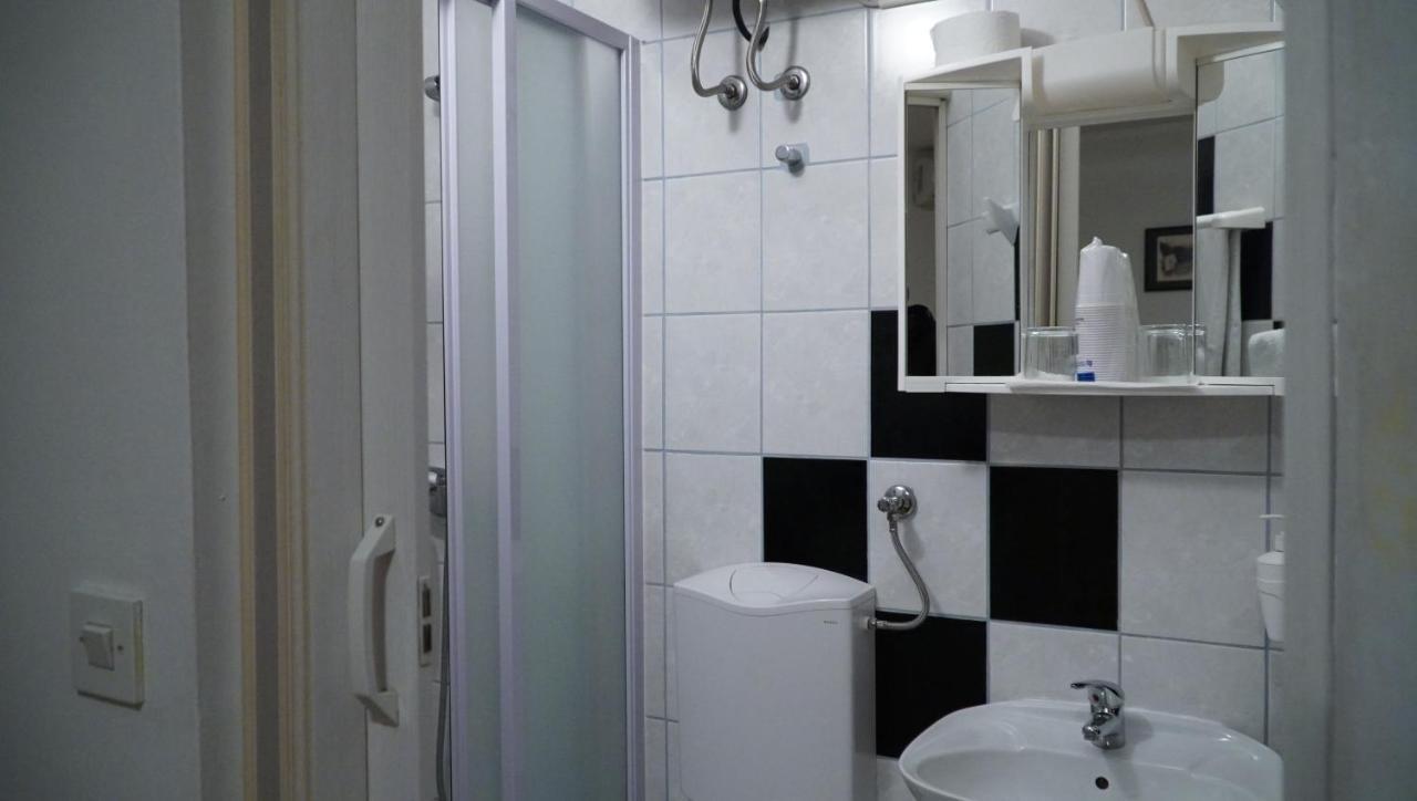 Apartments Nera Zagreb Ngoại thất bức ảnh