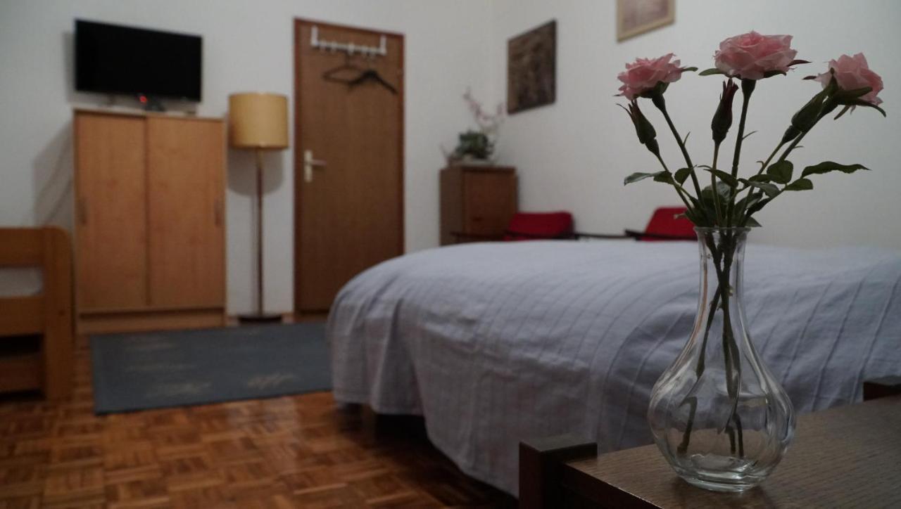 Apartments Nera Zagreb Ngoại thất bức ảnh